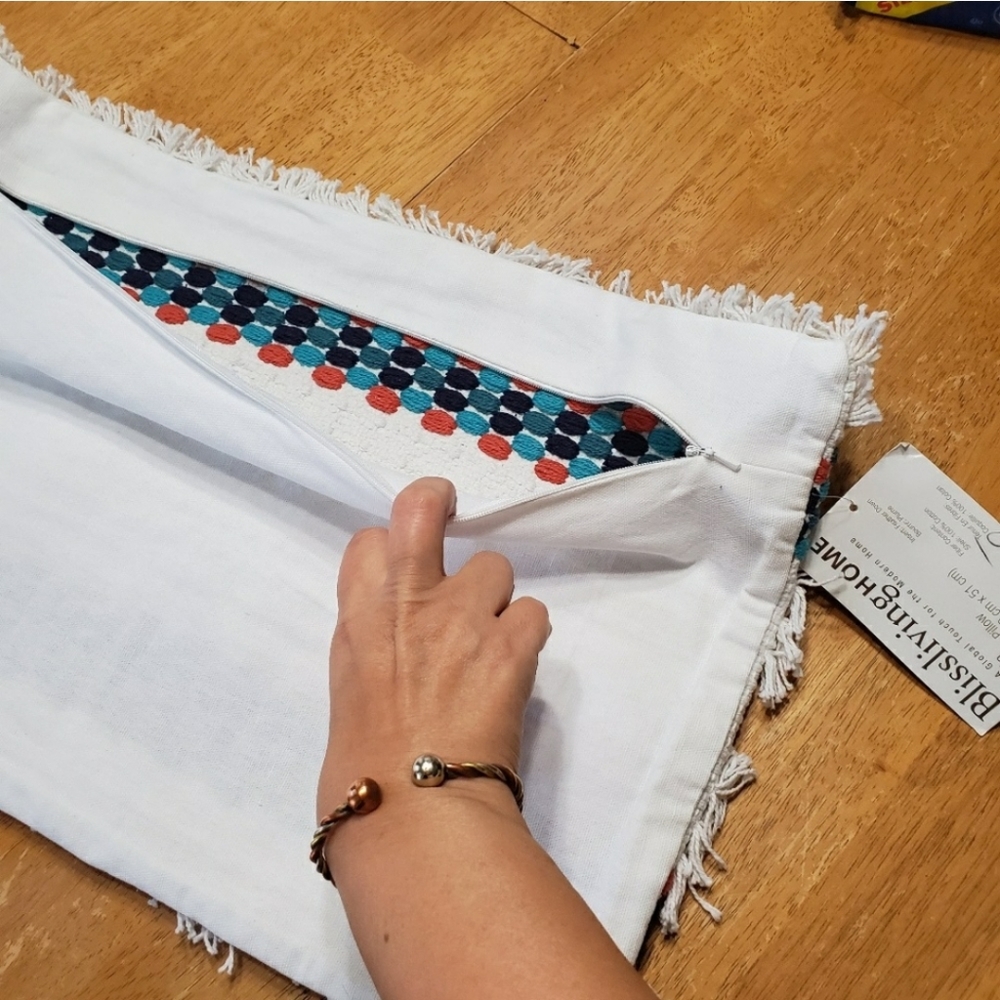 BLISSLIVING HOME Jamila Pillow Cover - Picture 3 of 6